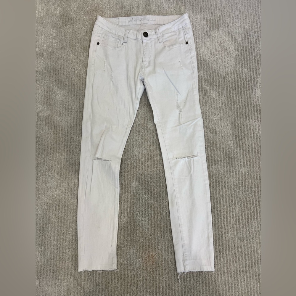 Machine White Skinny Jeans with Distressed Knee Rips